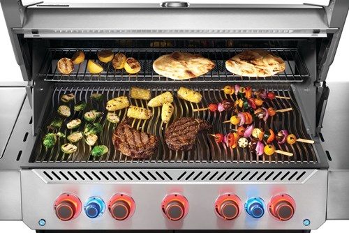 Napoleon grill gazowy Prestige® 665 z palnikiem rożna,Sizzle Zone™
