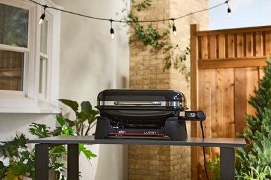 Inteligentny ogrodowy grill elektryczny Weber Lumin®