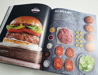 Książka "Wielka księga grillowania według Webera"