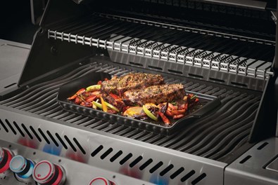 Napoleon Ceramiczna brytfanna grillowa z nakładką do pieczenia kurczak