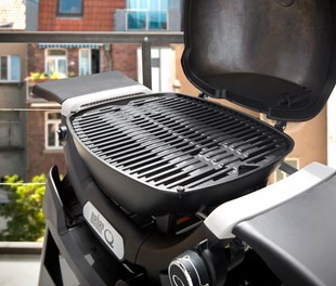 Grill gazowy Weber Q 1200N ze stolikami bocznymi